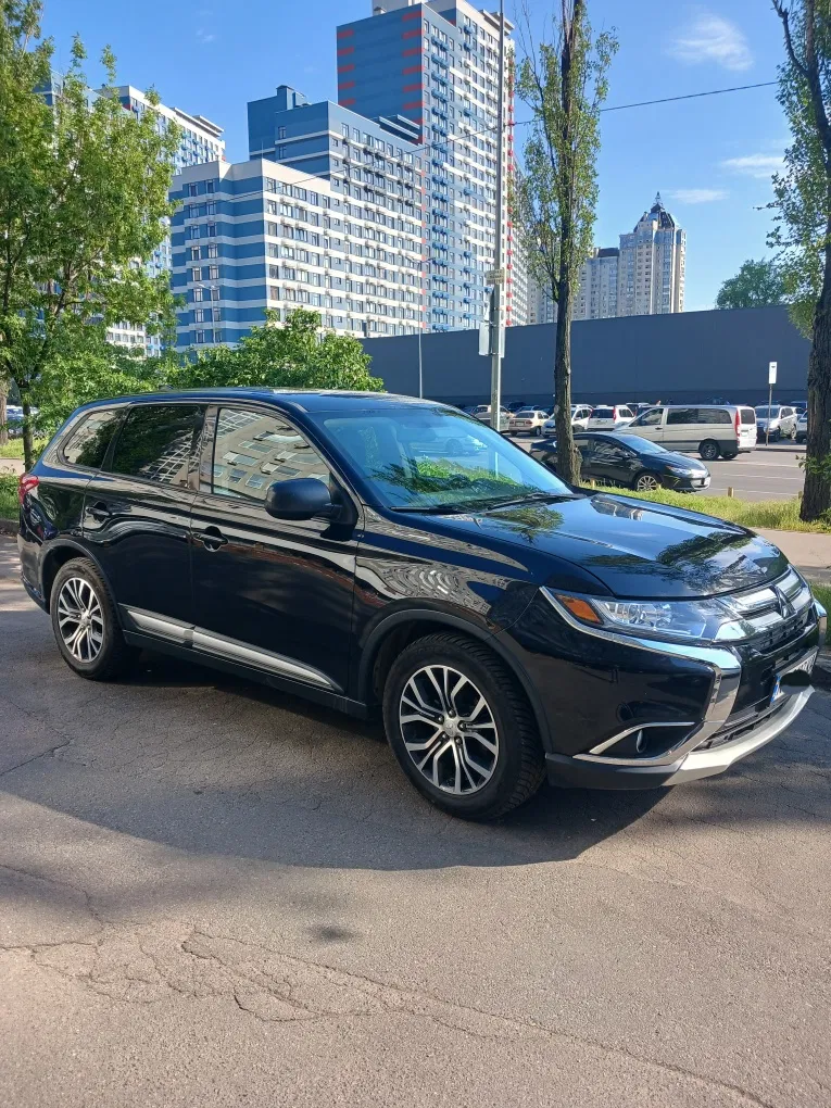 Mitsubishi Outlander