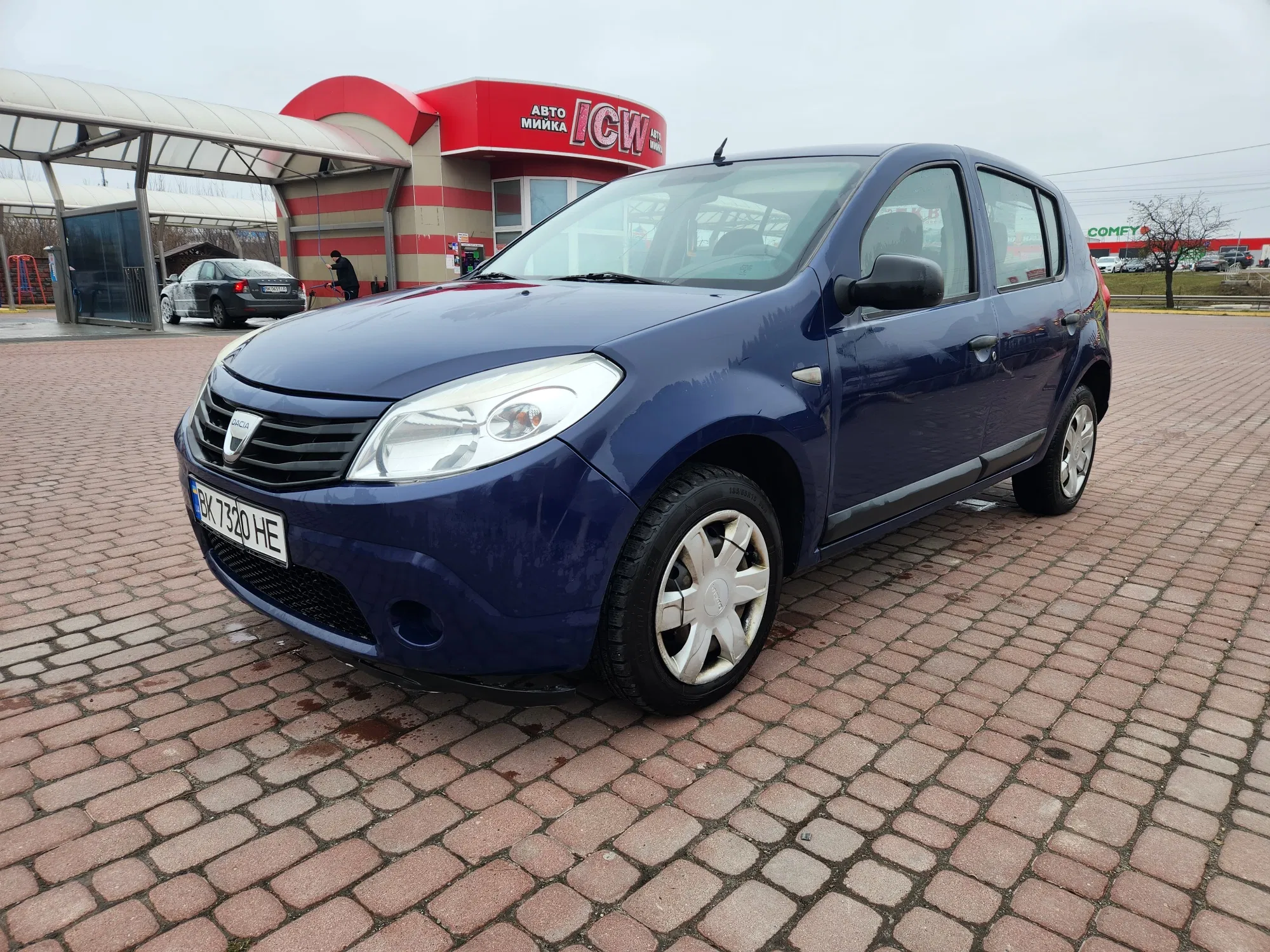 Skoda та Renault • Київ — оренда авто