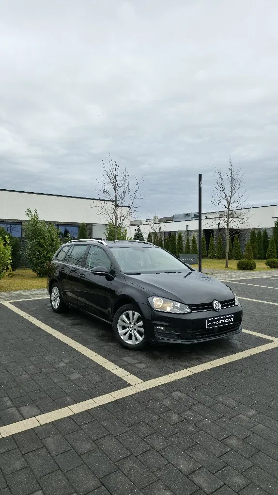 Volkswagen Golf VII