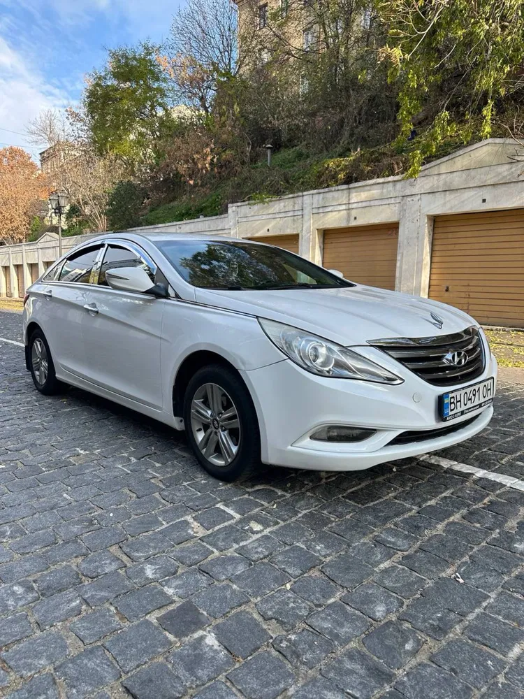Hyundai Sonata