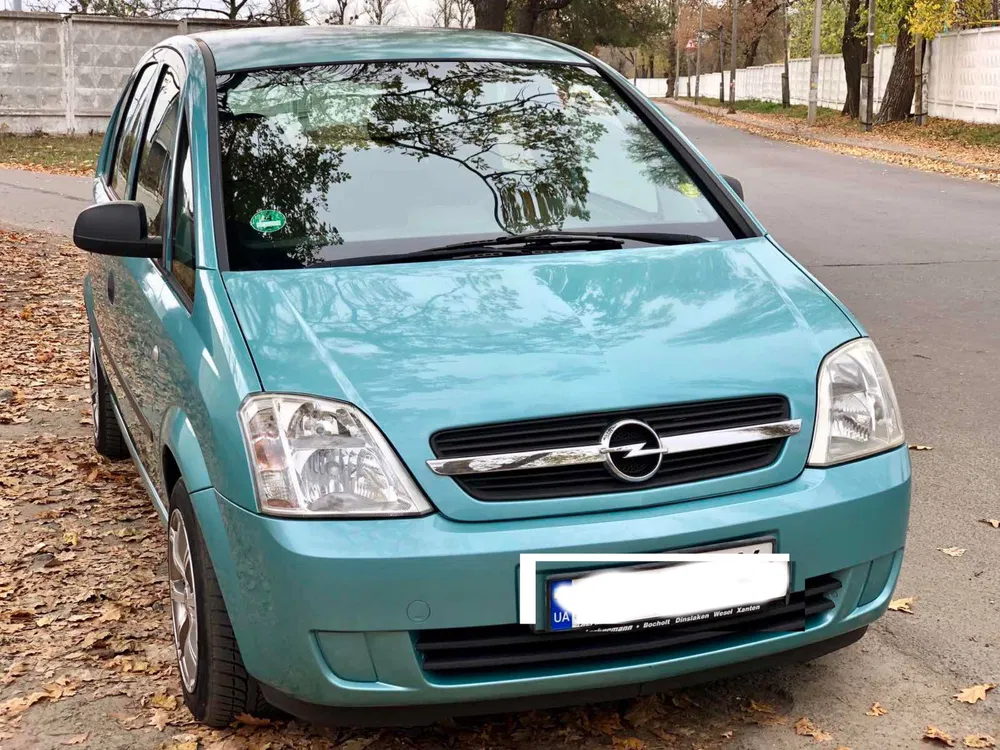 Opel Мирива