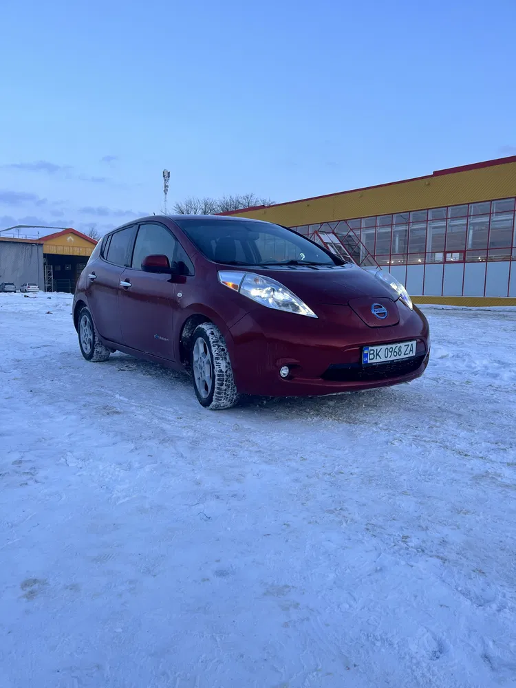 Nissan Ліф