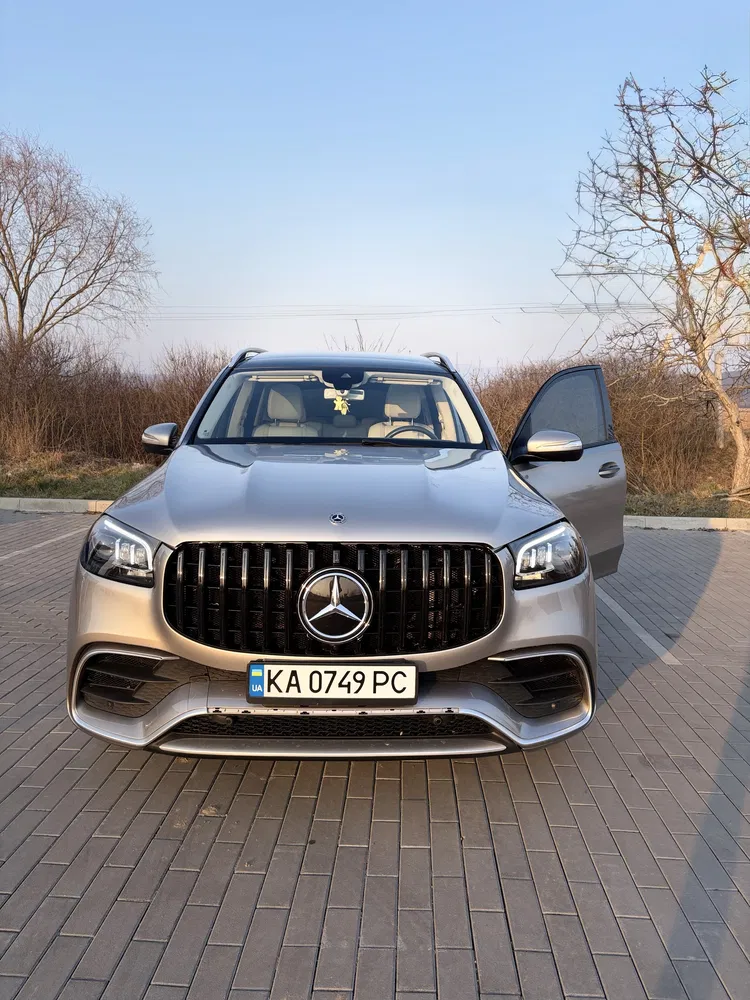 Mercedes Benz