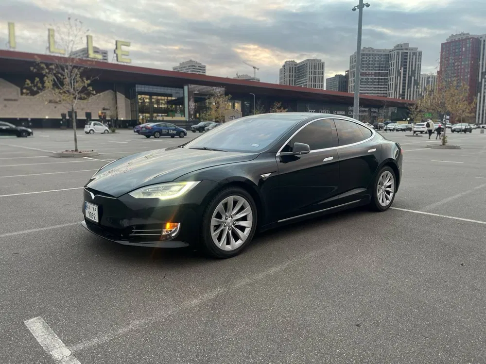 Tesla Model S