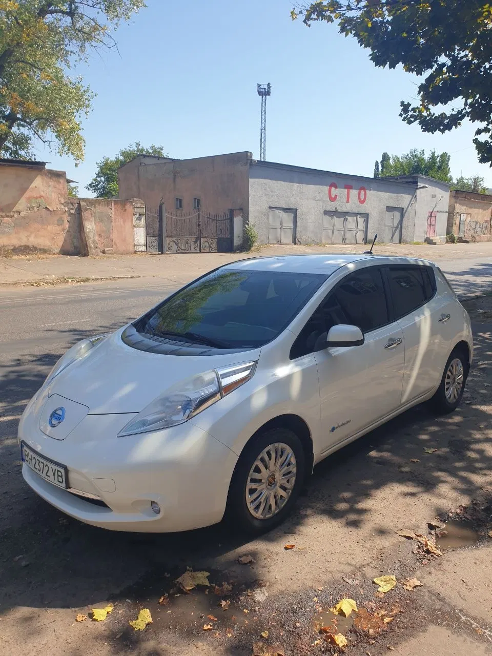 Nissan та Hyundai • Київ — оренда авто