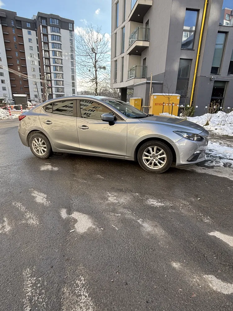 Mazda 3