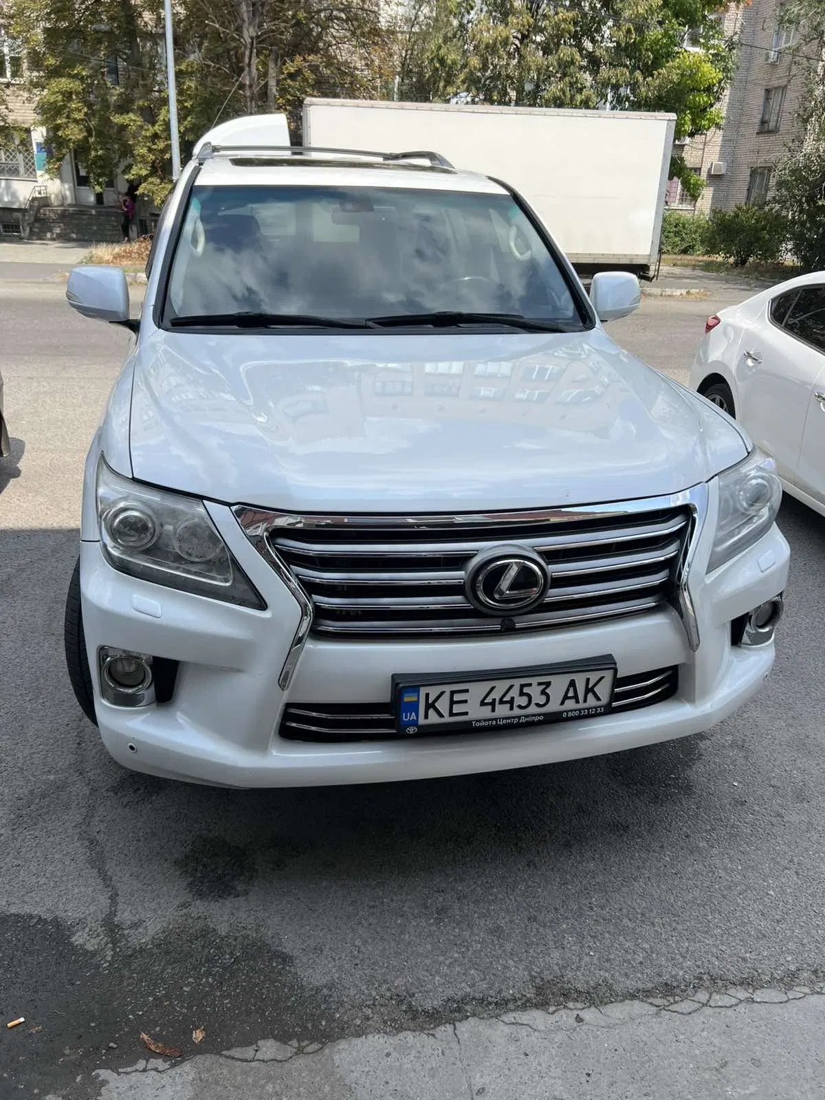 Лексус та Toyota • Київ — оренда авто