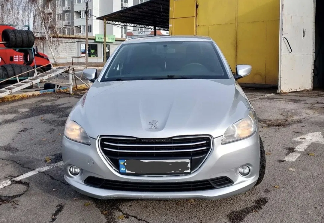 Peugeot 301