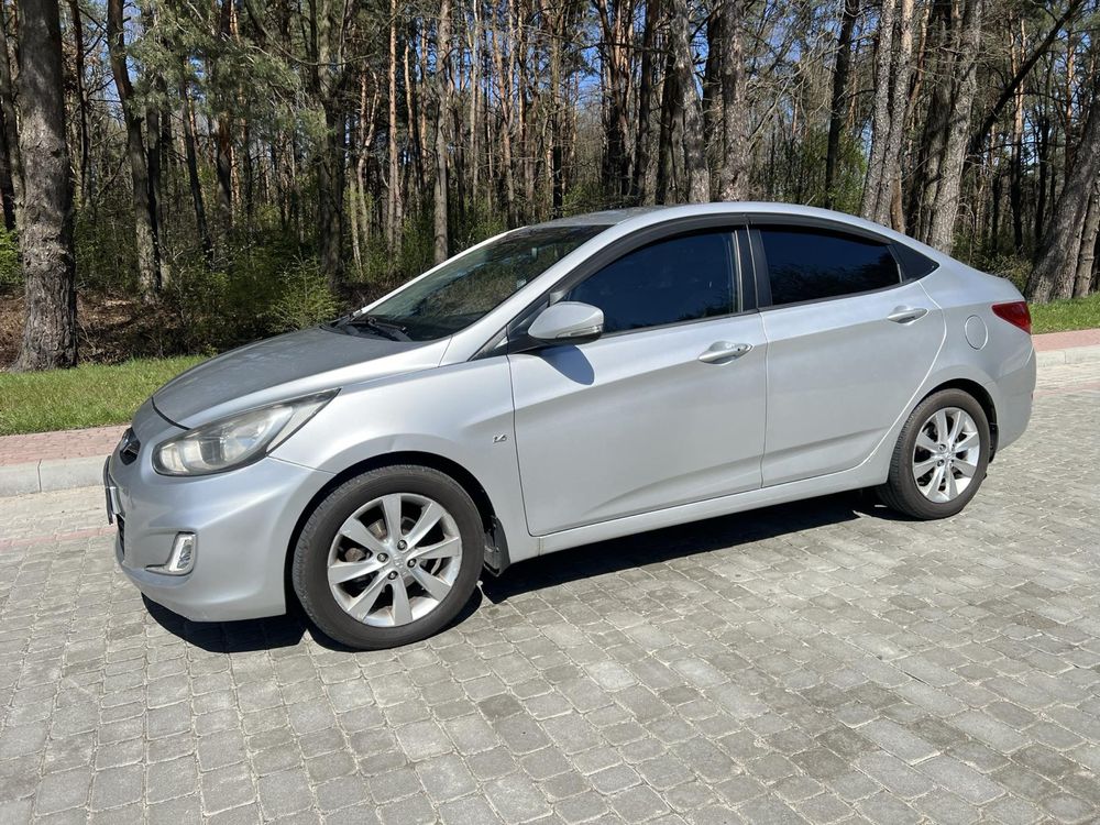 Hyundai Accent