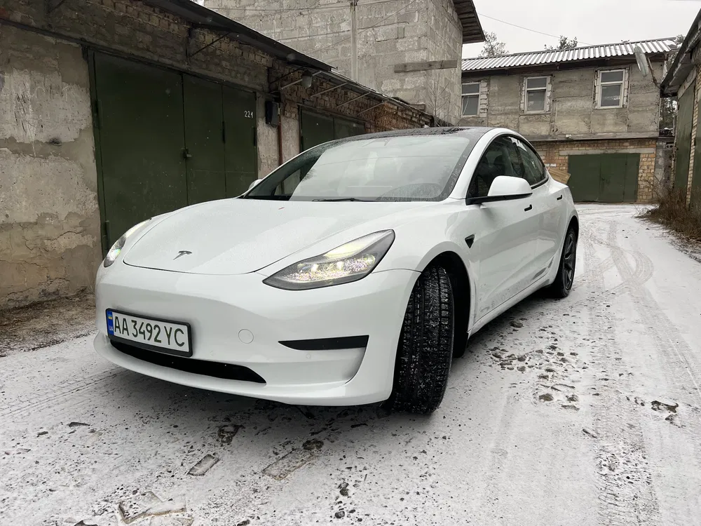 Tesla Model 3 2021