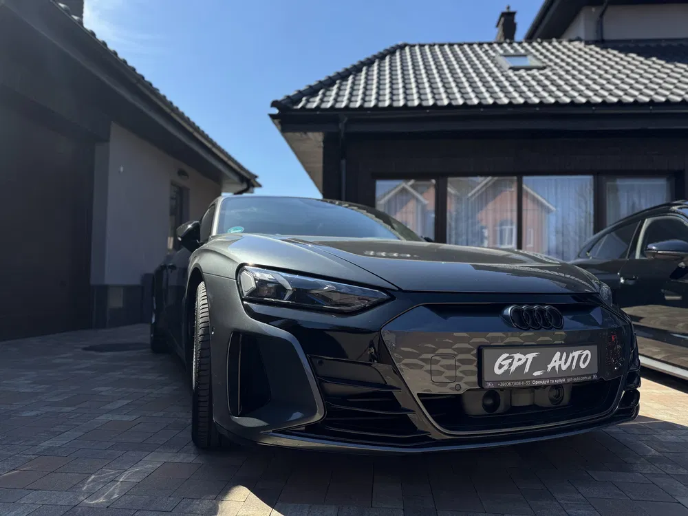Audi e-tron