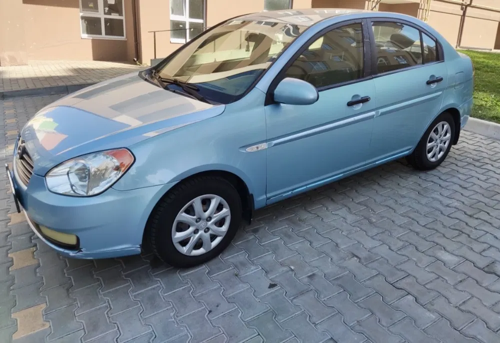 Hyundai Accent