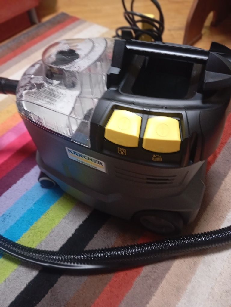 Karcher Puzzi 8/1