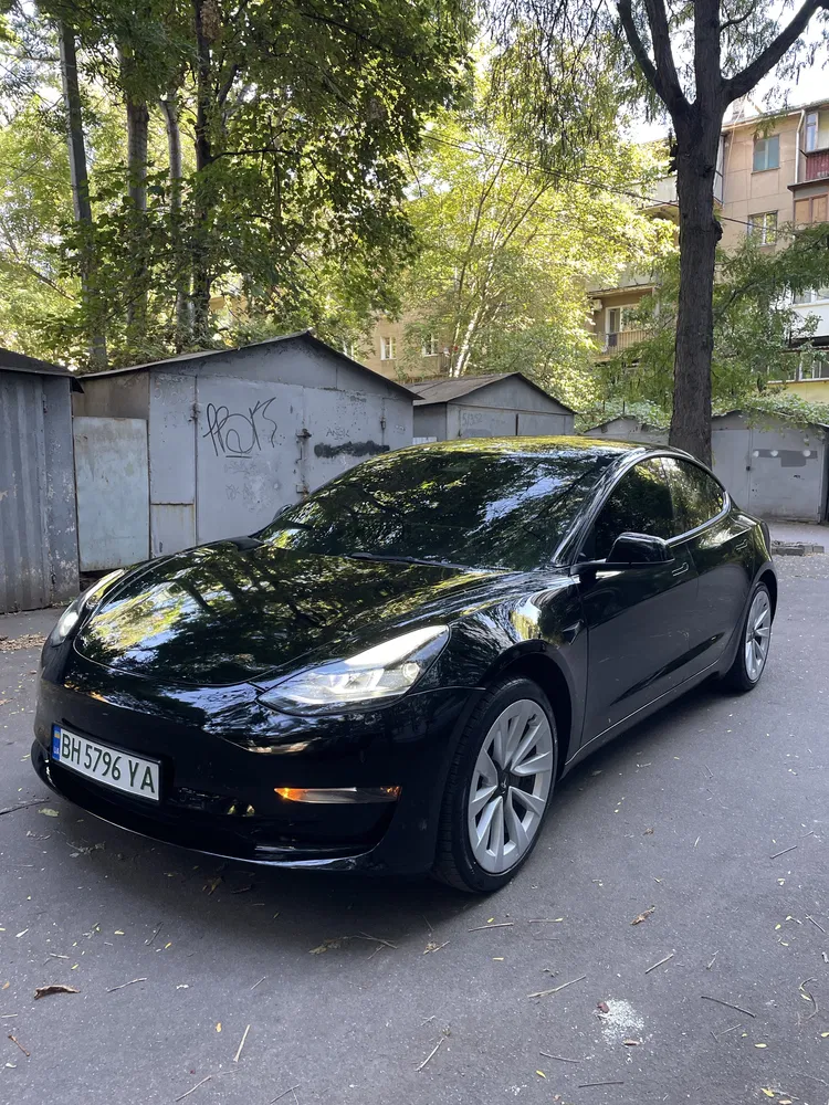 Tesla в оренду • Одеса, Приморський — оренда авто