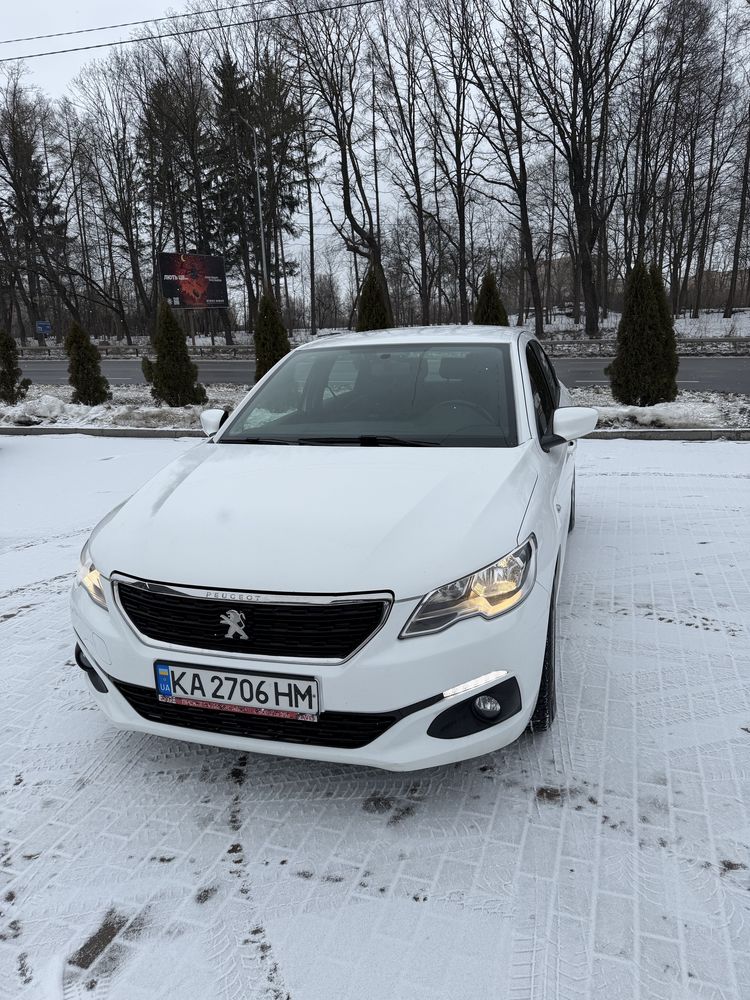 Peugeot 301