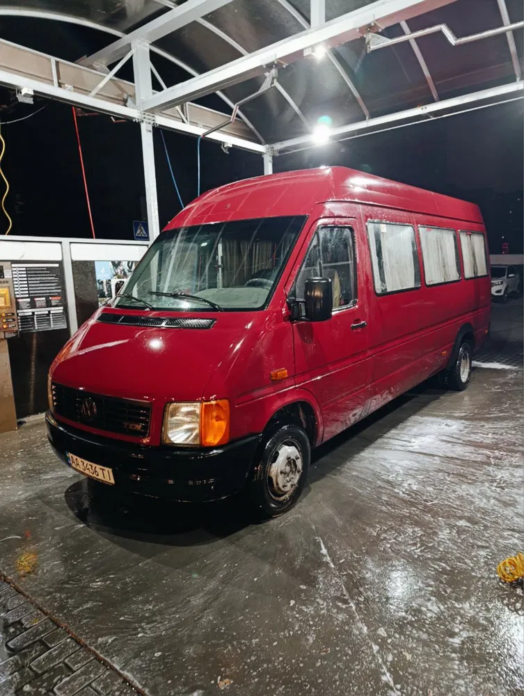 Volkswagen та Renault • Київ — оренда авто