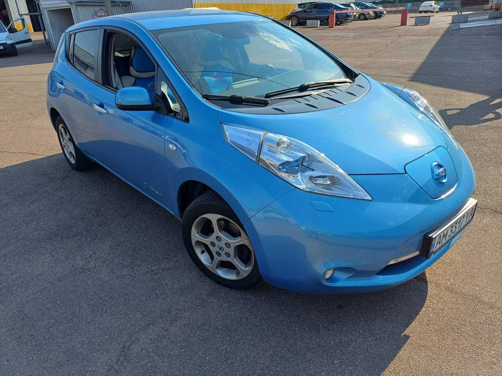 Nissan Leaf