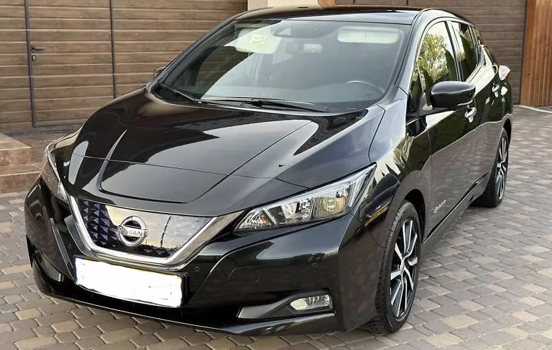 Nissan в оренду • Київ — оренда авто